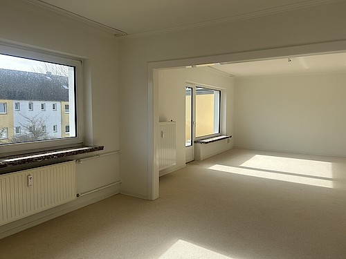 Wohnung Kauf 24944 FlensburgEsszimmer mit Blick zum Wohnzimmer