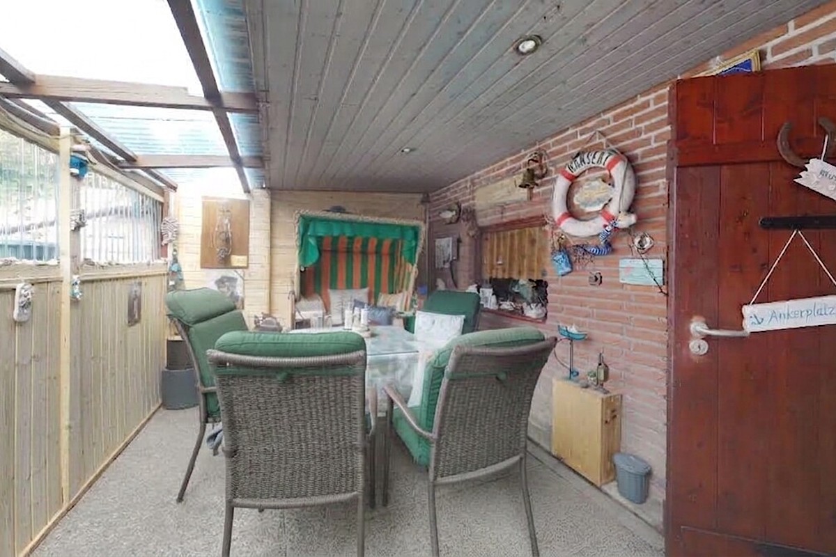Haus Kauf 23554 Lübeck Überdachte Terrasse