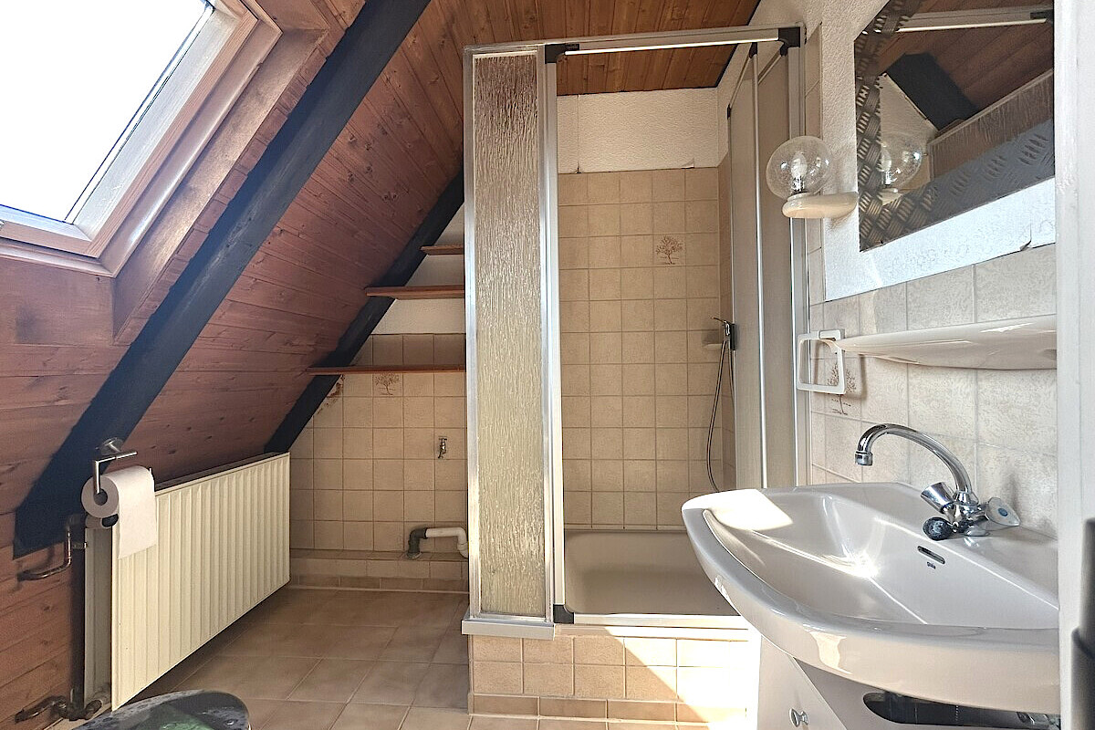 Haus Kauf 24536 Neumünster (Einfeld) Duschbad (DG)