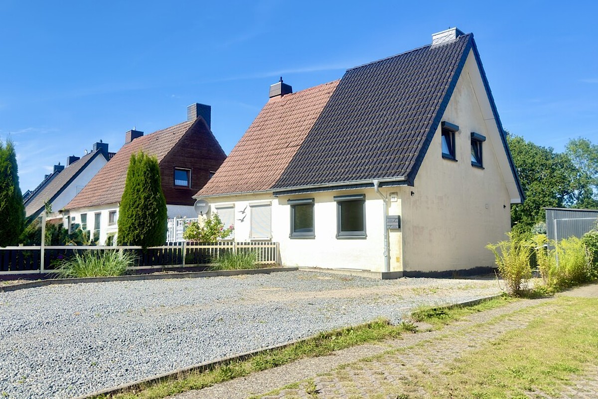 Haus Kauf 24222 Klausdorf , Schwentine Außenansicht