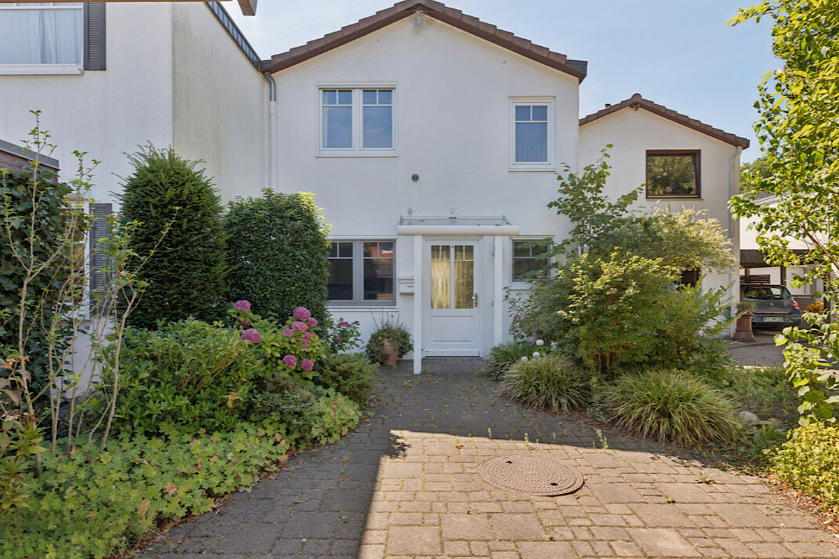 Haus Kauf 25451 Quickborn , Kreis  Pinneberg Eingangsansicht