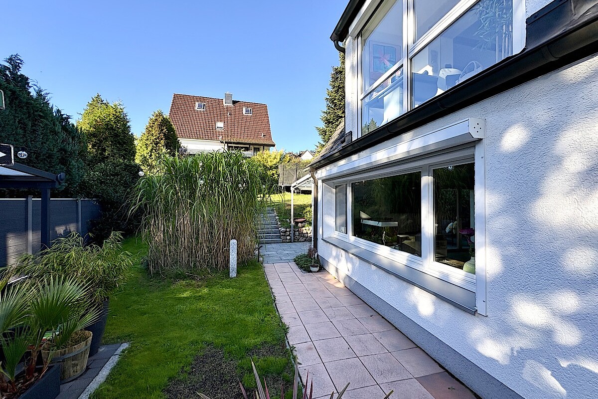 Haus Kauf 21077 Hamburg Blick in den Garten