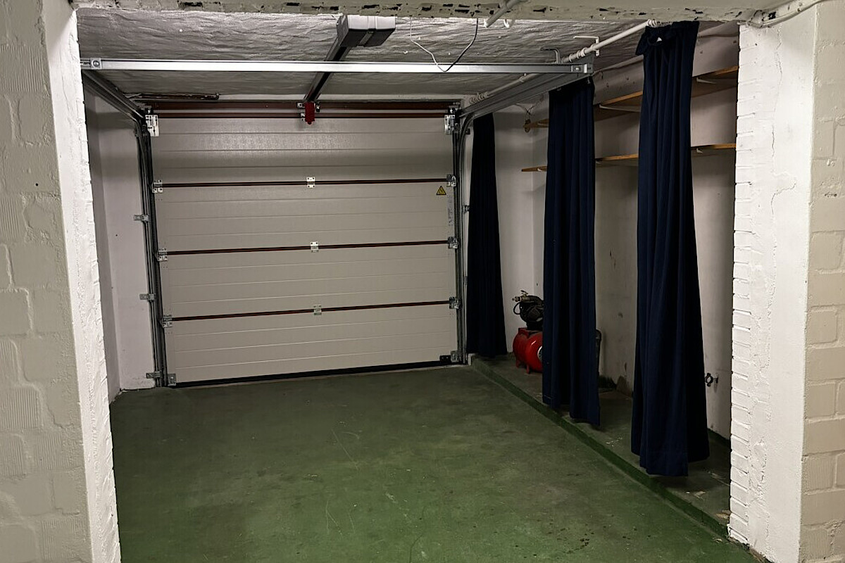 Haus Kauf 22869 Schenefeld Garage 1