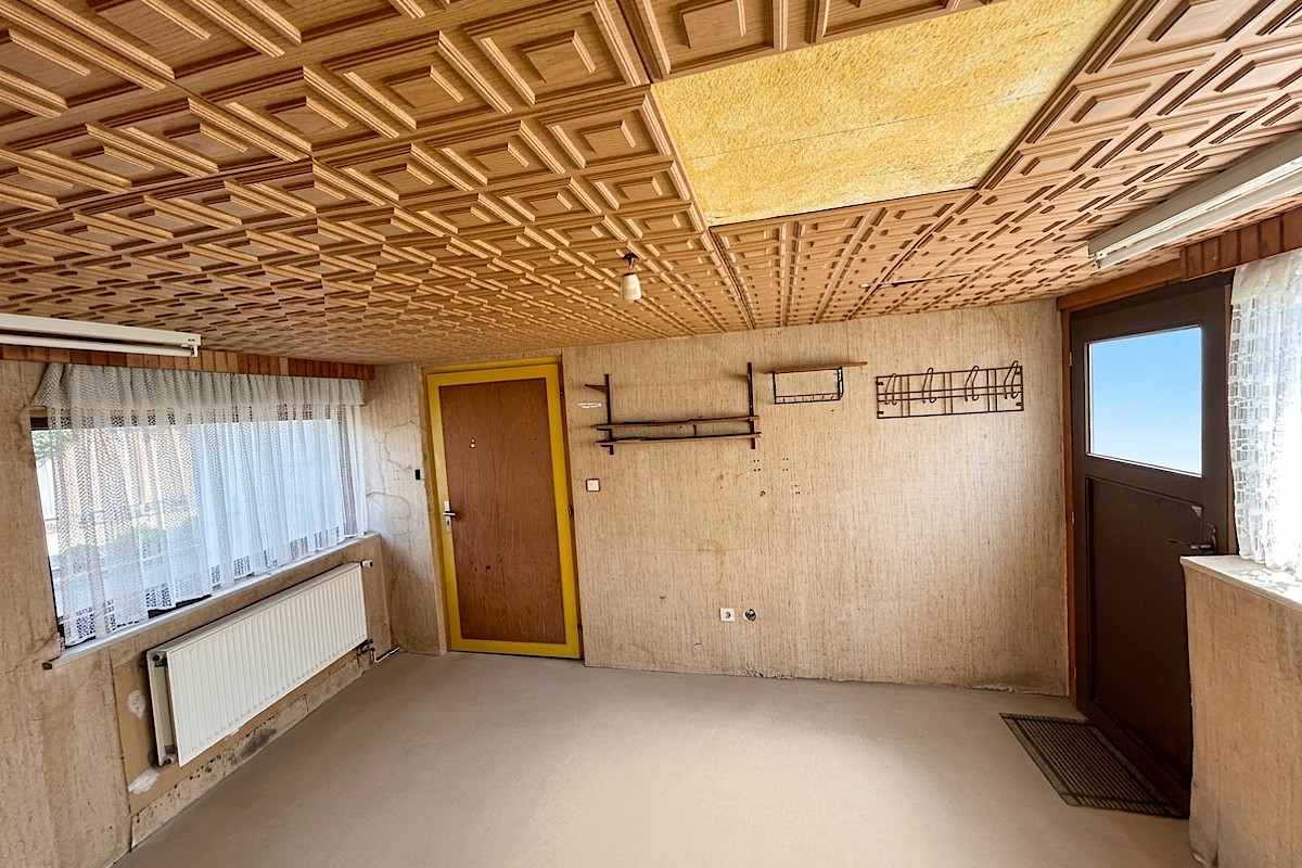 Haus Kauf 24536 Neumünster (Einfeld) Raum 3 im Anbau - KI-generiert