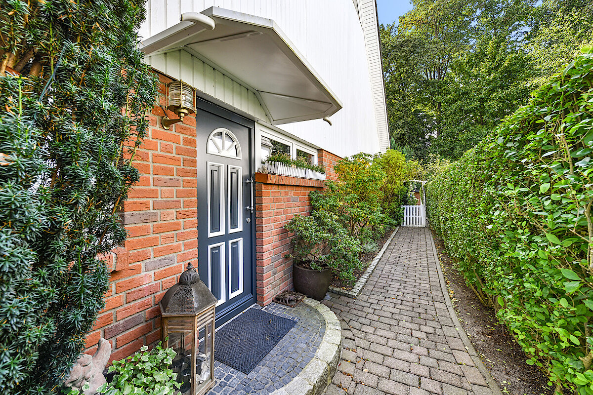 Haus Kauf 22926 Ahrensburg Eingangsbereich