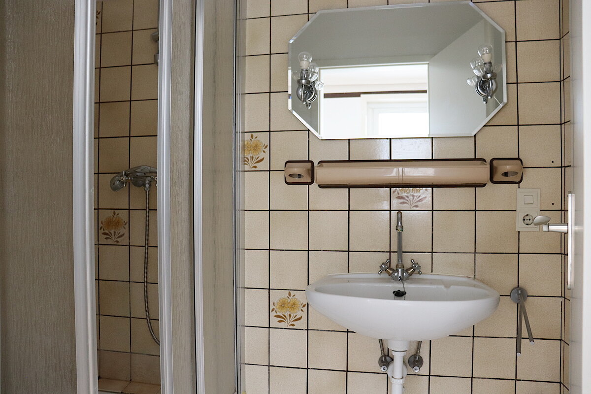 Haus Kauf 23566 Lübeck Wohnung 2 - 2.OG Duschbad