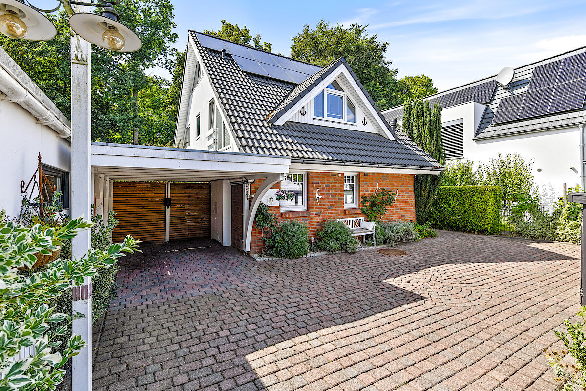 Haus Kauf 22926 Ahrensburg Außenansicht