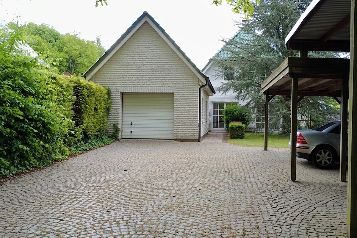 Haus Kauf 24628 Hartenholm Hof mit Garage und 3 Carports