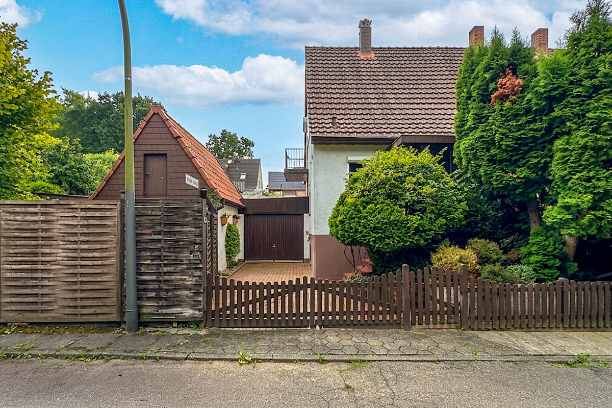 Real Estate Title Image Background